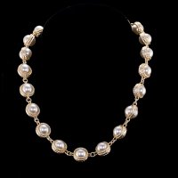  Style 8592 nec. White
